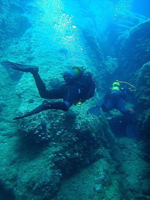 scuba diving at ntia’s rock